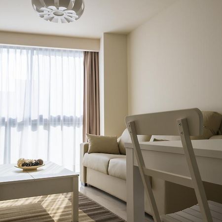 Apartaments Peronel.La Lleida Eksteriør bilde
