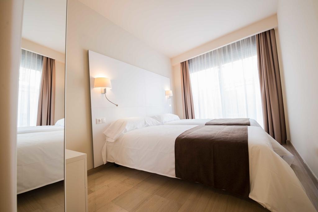 Apartaments Peronel.La Lleida Eksteriør bilde