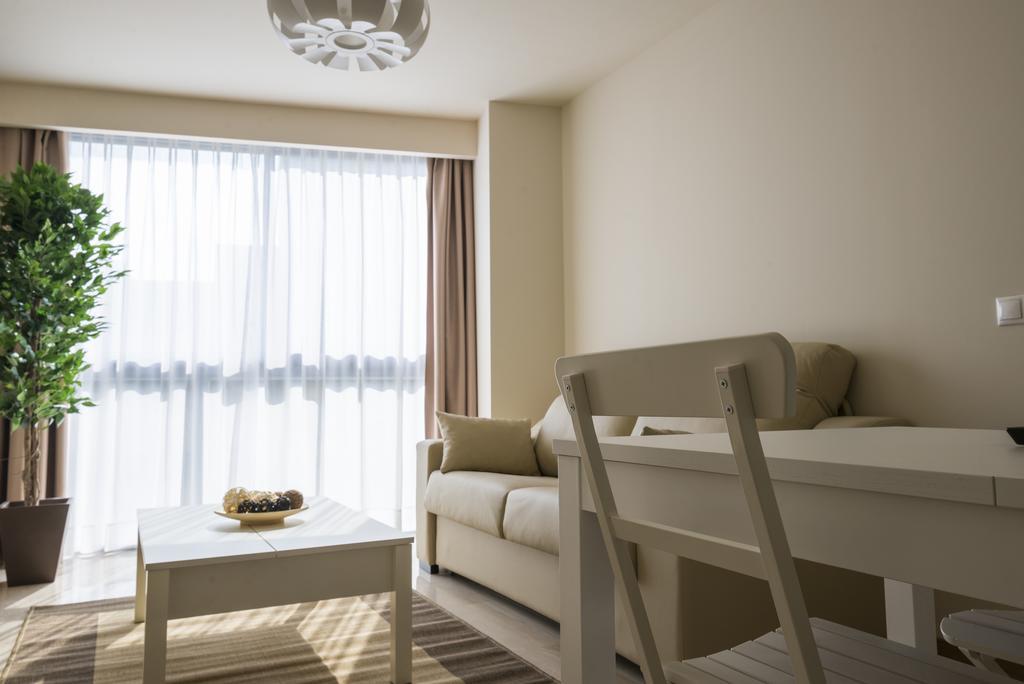 Apartaments Peronel.La Lleida Eksteriør bilde
